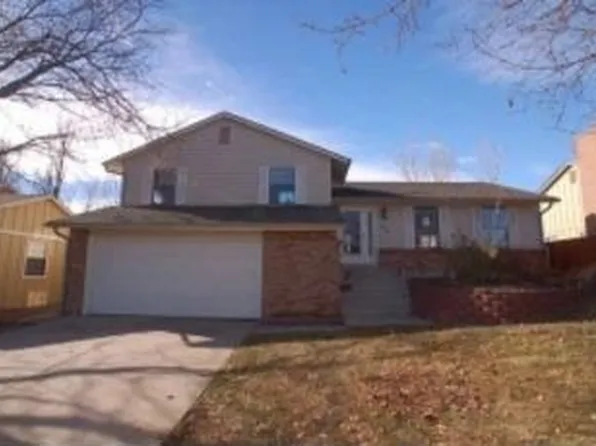1401 S Chambers Cir, Aurora, CO 80012