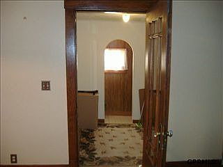 4th image of 807 N 41st Ave