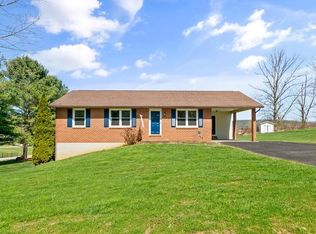 290 Whispering Pines Rd, Max Meadows, VA 24360