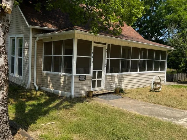 738 Brinkley St, Devalls Bluff, AR 72041