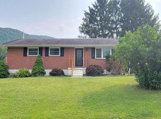 183 Davis Ave, Ridgeley, WV 26753