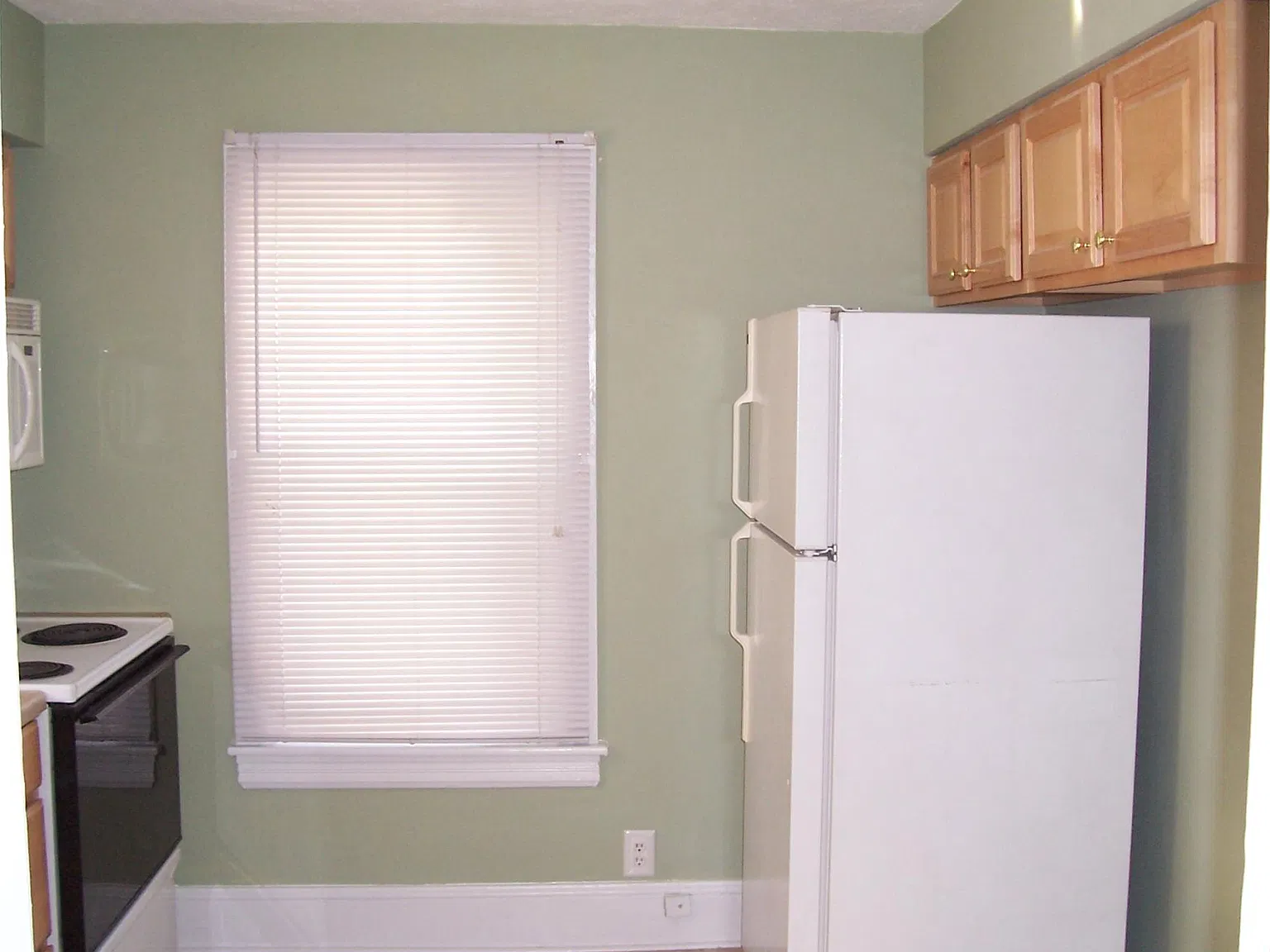 2 bed, 900 sqft, $1,600 — Photo 2