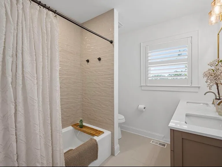 3594 Knollwood Hill Dr — Photo 7