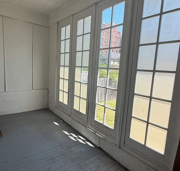 151 Calvert St — Photo 16