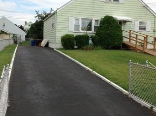 427-431 Redcliffe St, Elizabethport, NJ 07206
