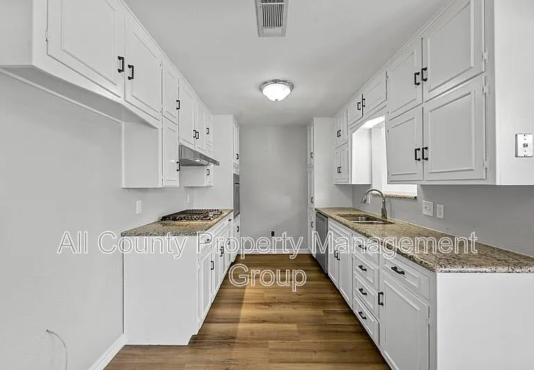 3108 Shady Brook Dr — Photo 7