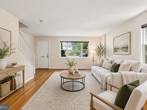 3rd image of 2635 Holman Ave