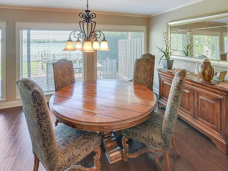 16926 Grays Bay Blvd — Photo 8