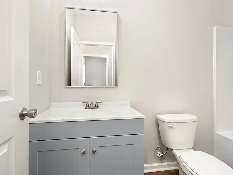 14 Pine St #14 — Photo 9