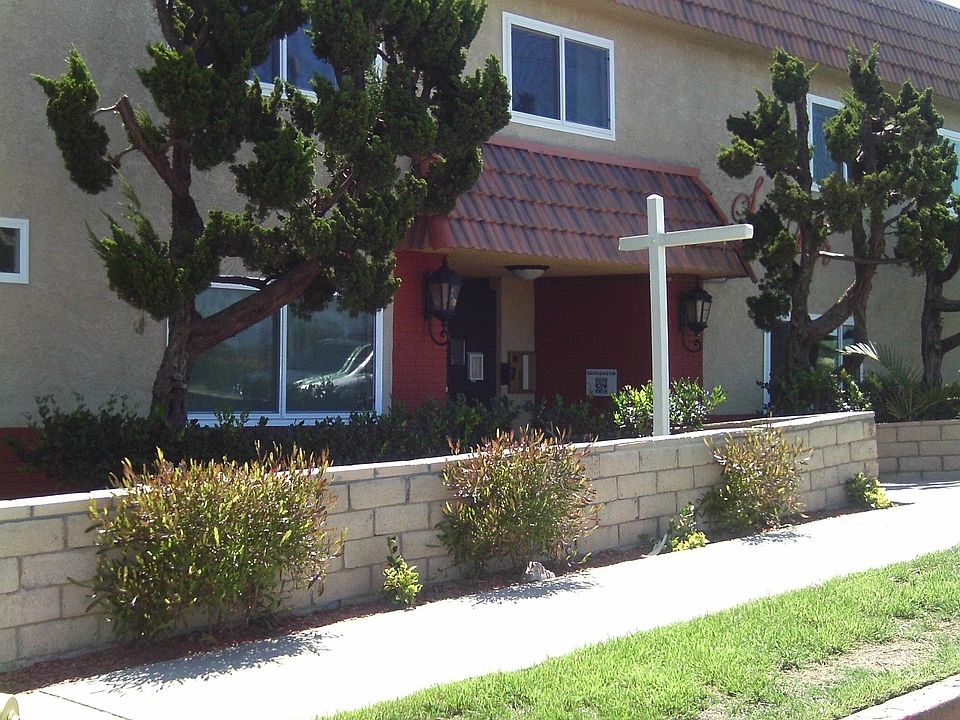 732 Front Enterance
