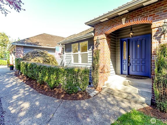 3rd image of 5705 51st Avenue Ct E