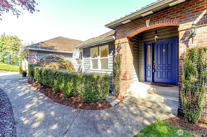3rd image of 5705 51st Avenue Ct E