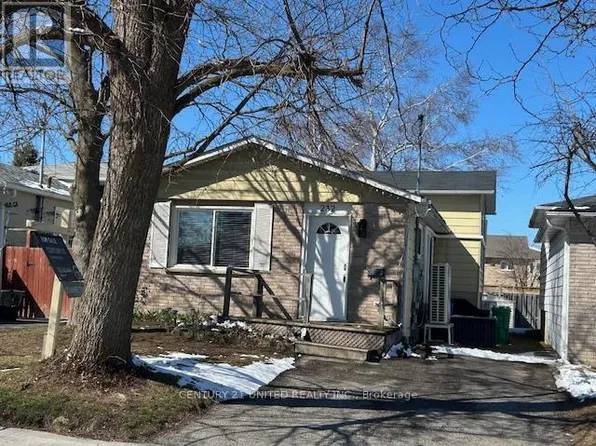 232 Spencleys Ln #4, Peterborough, ON K9H 1R9