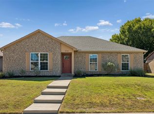 8106 Woodside Rd, Rowlett, TX 75088