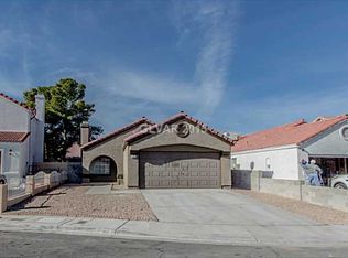 900 Shady Creek Dr, Las Vegas, NV 89108