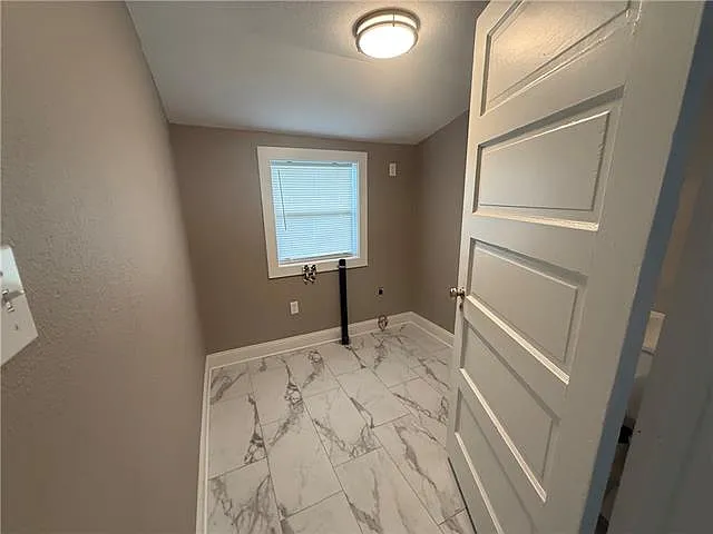 417 Norco St — Photo 4