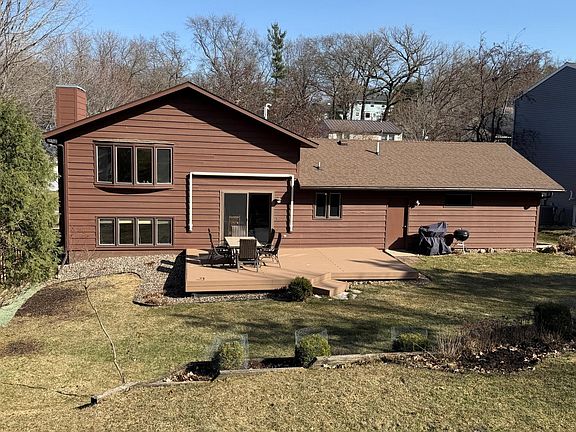 5th image of 609 20th Ave SW