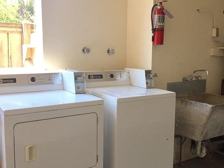 407 Mission Ave #6 — Photo 16