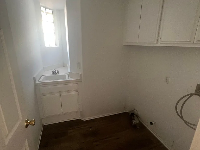 476 Somerset Cir — Photo 14