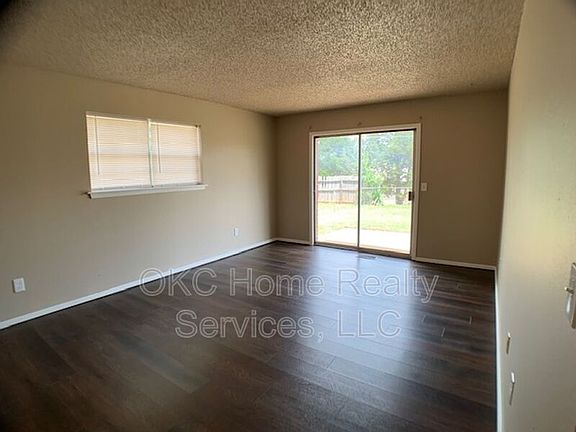 4th image of 13916 Jeffery Dr