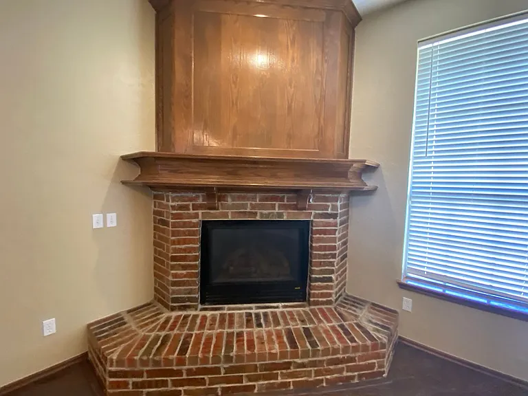 509 Allison Ln — Photo 5