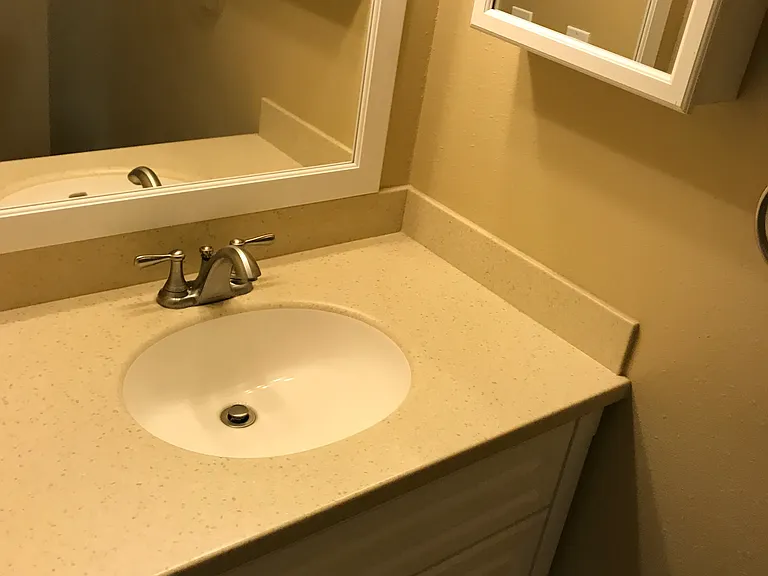835 NW Huckle Dr #A — Photo 11