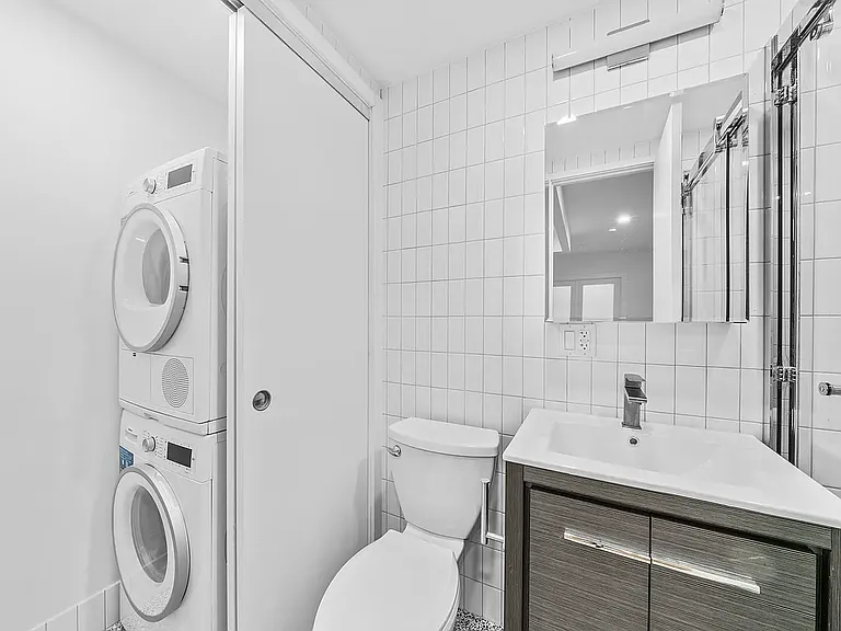 191 Bedford Ave #3 — Photo 4