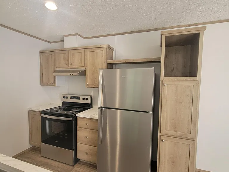 115 W Everett St — Photo 7