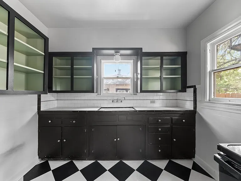 109 W Norwood Ct #2 — Photo 8