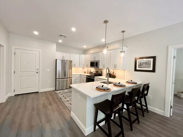 3211 Briarwood Vlg #3211, Clinton, MA 01510