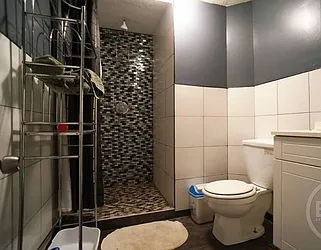 Rented by Rennit Inc.