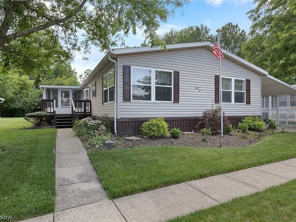 1st image of 45 Periwinkle Dr