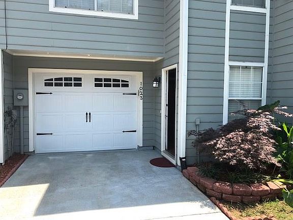 3rd image of 1023 Wiltshire Way