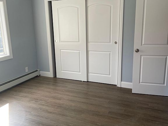 4th image of 119 Chicago Ave #A