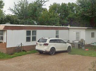 403 1/2 4th Ave, Belle Fourche, SD 57717