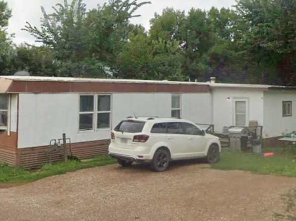 403 1/2 4th Ave, Belle Fourche, SD 57717