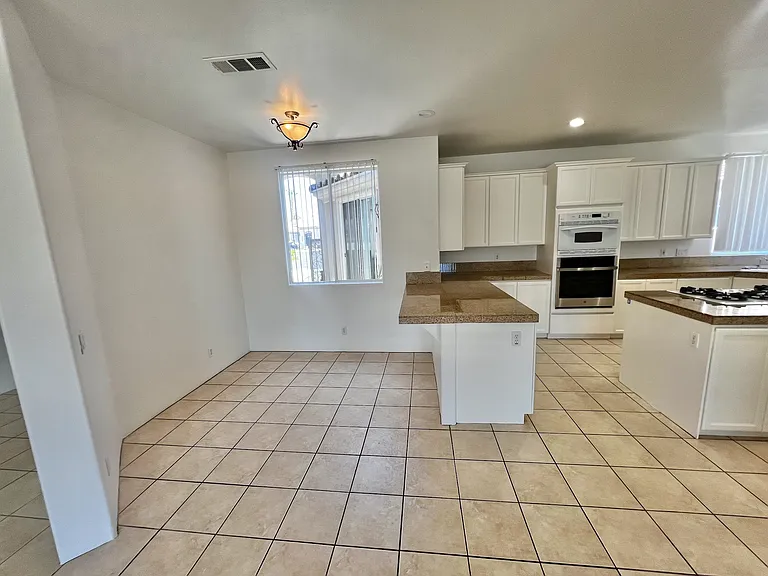 40921 Hovley Ct — Photo 15