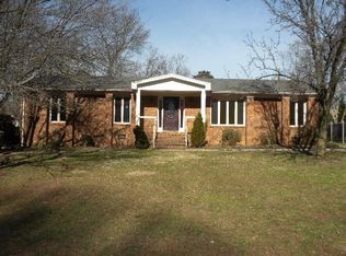 612 Pleasant Dr, Greensboro, NC 27410