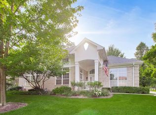 1958 Trevino Ter, Vernon Hills, IL 60061