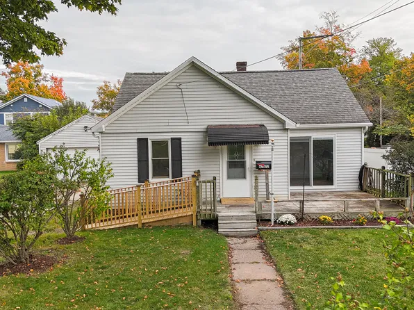 67872 95th Ave, Dowagiac, MI 49047