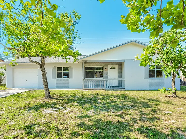 1264 Croftwood Dr — Photo 1