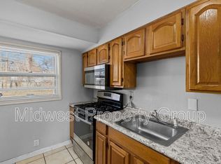 405 Cameron Rd, Saint Louis, MO 63137