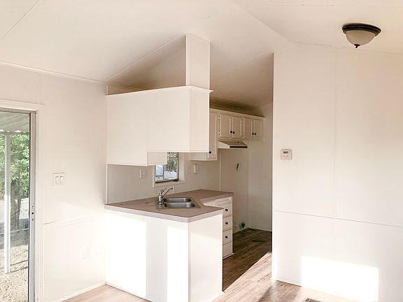 2nd image of 1067 W Miracle Mile Unit 87