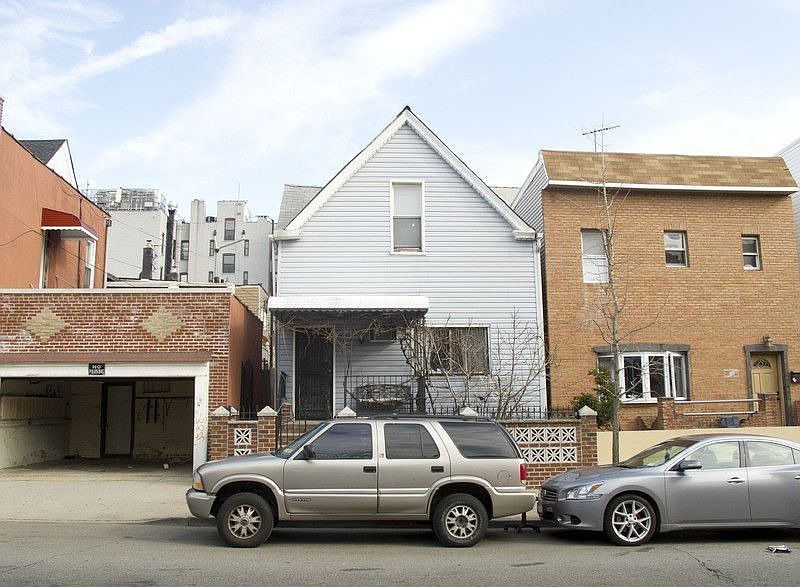 1st image of 3109 41st St