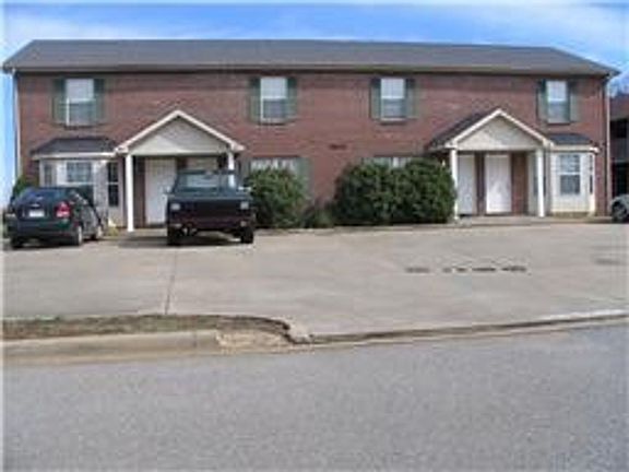 2nd image of 3865 Northeast Dr APT B