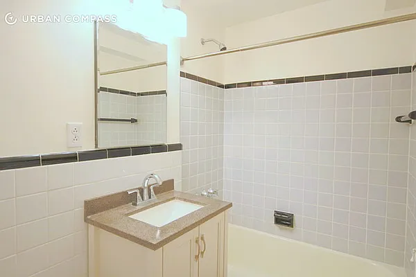 Rented by Compass | media 21