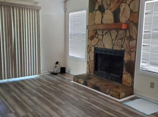 6804 Willowbrook Dr APT 9, Fayetteville, NC 28314