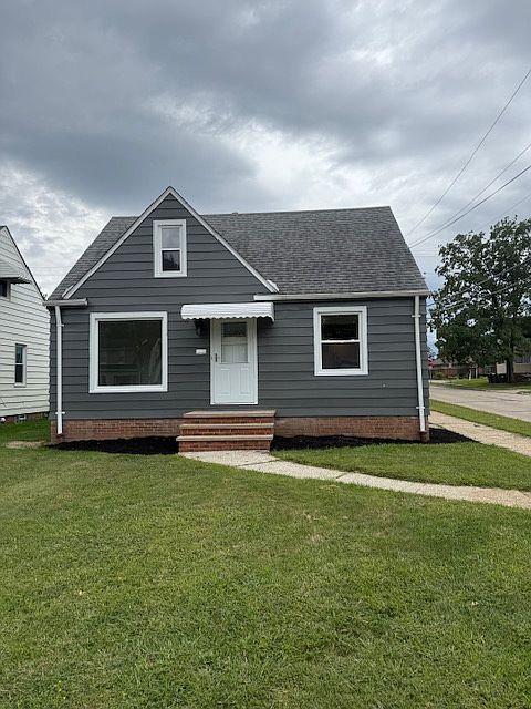 1st image of 3215 Liggett Dr