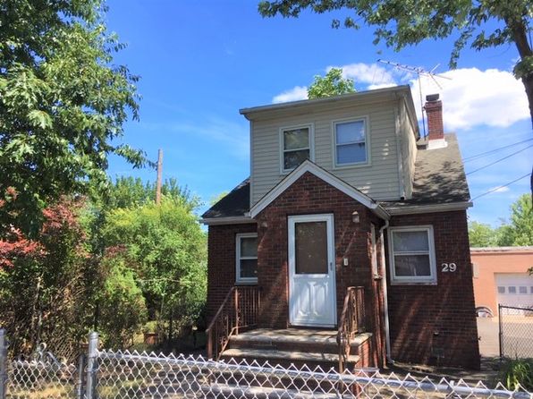 29 Crescent Ave