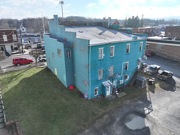 4th image of 375 S Main St